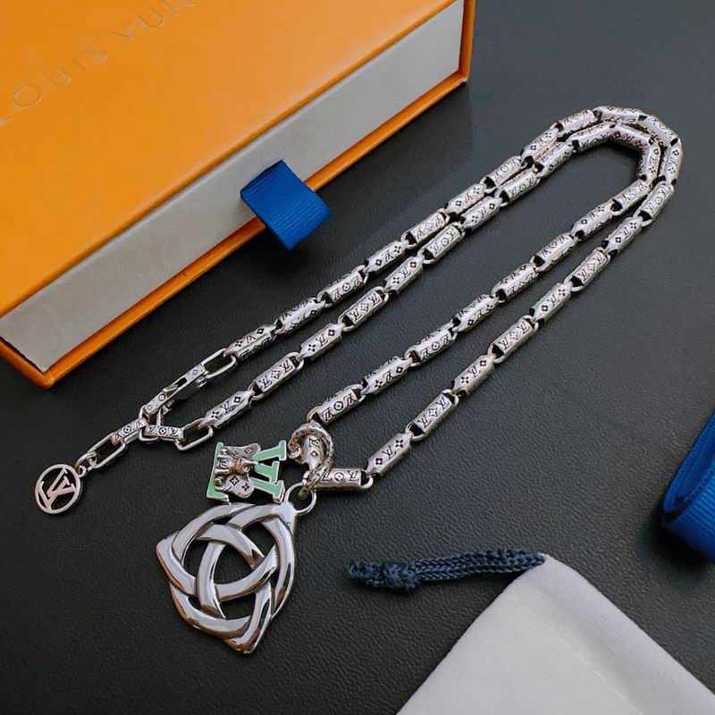 LV Necklace 03lyr264